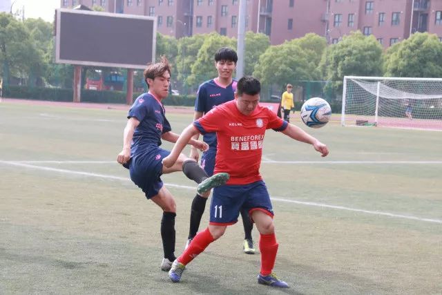 米兰欲出售莱奥 若有5000万欧元加浮动条件将谈判